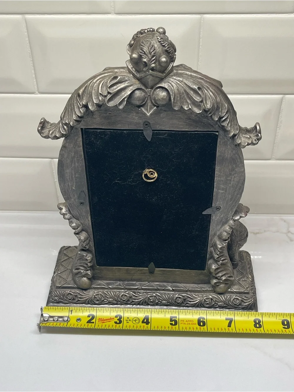 N/A ornate silver
